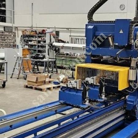 YÜKSEK HASSASİYETLİ 5 EKSENLİ CNC İŞLEME MERKEZİ, Cnc Makinaları Ve Cnc İlanları