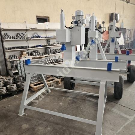 PRACTICAL AND POWERFUL: 220 VOLT WHEELED PIPE STRAIGHTENING PRESS, Machine