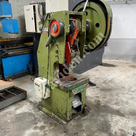 40 TON STEEL BODY ECCENTRIC PRESS, Eccentric Press