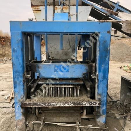 BLOCK MACHINE, Construction