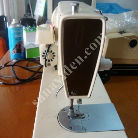 LIKE NEW SINGER SEWING MACHINE FOR SALE, Textile Industry Machinery