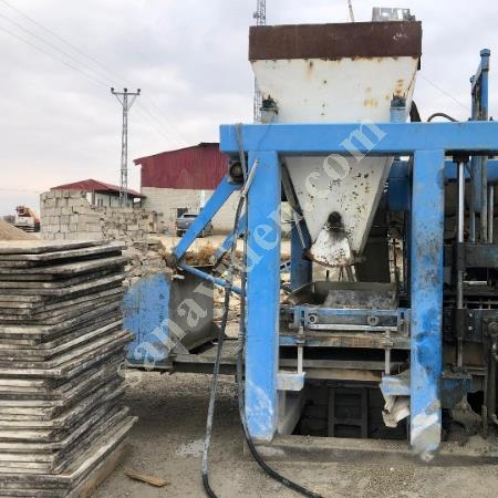 BLOCK MACHINE, Construction