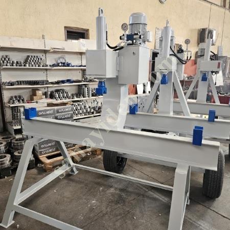 PRACTICAL AND POWERFUL: 220 VOLT WHEELED PIPE STRAIGHTENING PRESS, Machine